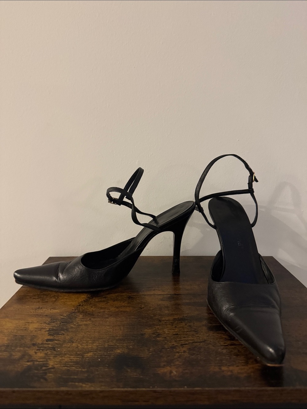 Charles David Black Pointed Toe Slingback Heels - Picture 2 of 6